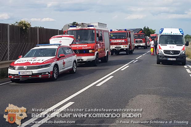 20170712 Verkehrsunfall mit tödlichem Ausgang auf der LB17 bei Schönau a.d.Triesting  Foto: © FF Schönau
