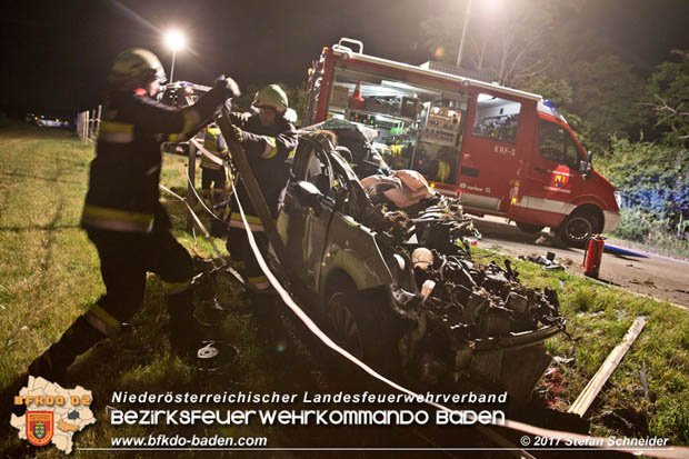 20170714 Verkehrsunfall mt toedlichem Ausgang auf der L157 zwischen Oeynhausen und Tattendorf im Gemeindegebiet Oberwaltersdorf  Foto: © Stefan Schneider BFK Baden