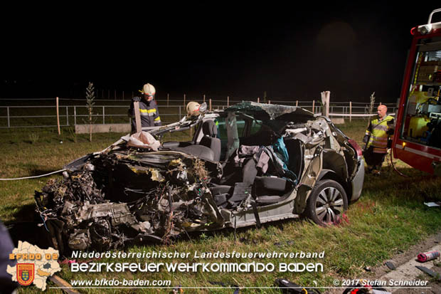 20170714 Verkehrsunfall mt toedlichem Ausgang auf der L157 zwischen Oeynhausen und Tattendorf im Gemeindegebiet Oberwaltersdorf  Foto: © Stefan Schneider BFK Baden