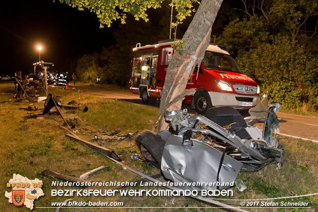 20170714 Verkehrsunfall mt toedlichem Ausgang auf der L157 zwischen Oeynhausen und Tattendorf im Gemeindegebiet Oberwaltersdorf  Foto: © Stefan Schneider BFK Baden