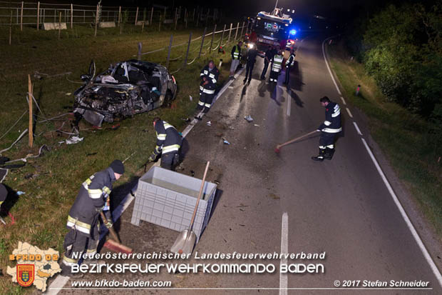 20170714 Verkehrsunfall mt toedlichem Ausgang auf der L157 zwischen Oeynhausen und Tattendorf im Gemeindegebiet Oberwaltersdorf  Foto: © Stefan Schneider BFK Baden