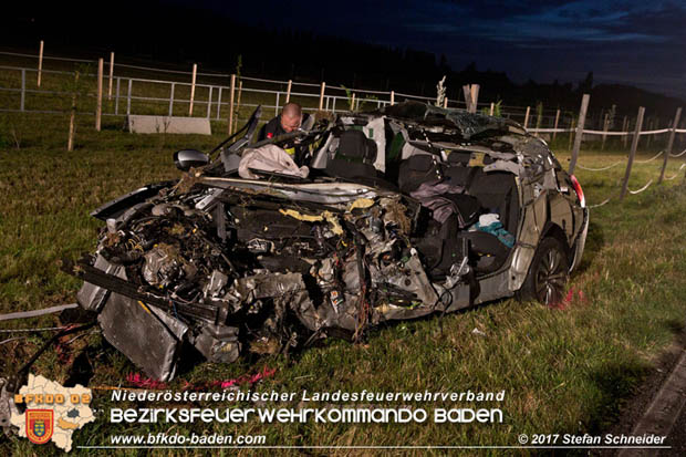 20170714 Verkehrsunfall mt toedlichem Ausgang auf der L157 zwischen Oeynhausen und Tattendorf im Gemeindegebiet Oberwaltersdorf  Foto: © Stefan Schneider BFK Baden