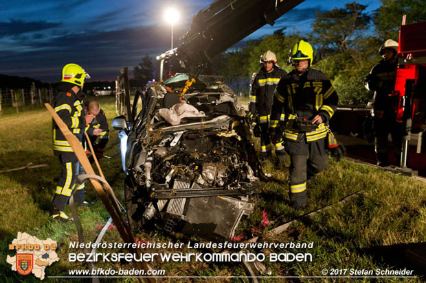 20170714 Verkehrsunfall mt toedlichem Ausgang auf der L157 zwischen Oeynhausen und Tattendorf im Gemeindegebiet Oberwaltersdorf  Foto: © Stefan Schneider BFK Baden