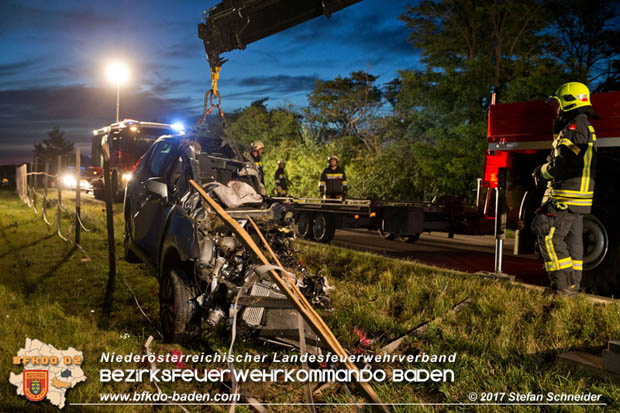 20170714 Verkehrsunfall mt toedlichem Ausgang auf der L157 zwischen Oeynhausen und Tattendorf im Gemeindegebiet Oberwaltersdorf  Foto: © Stefan Schneider BFK Baden
