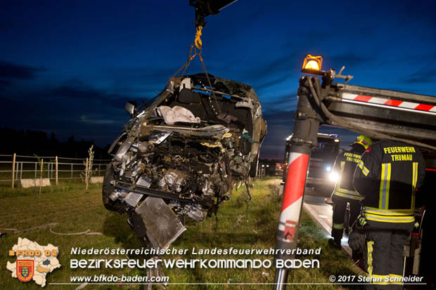 20170714 Verkehrsunfall mt toedlichem Ausgang auf der L157 zwischen Oeynhausen und Tattendorf im Gemeindegebiet Oberwaltersdorf  Foto: © Stefan Schneider BFK Baden