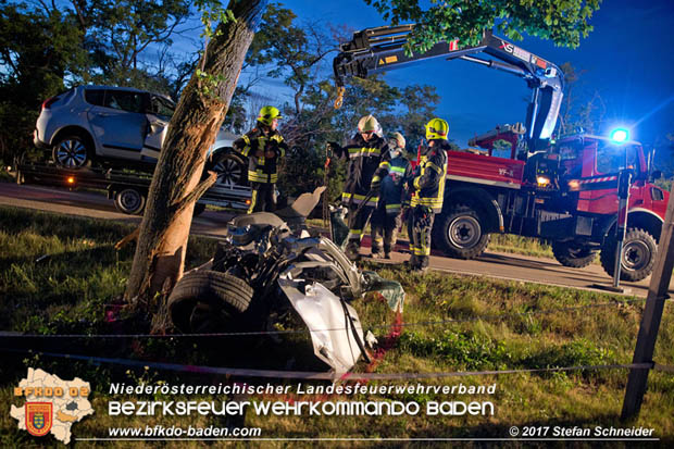 20170714 Verkehrsunfall mt toedlichem Ausgang auf der L157 zwischen Oeynhausen und Tattendorf im Gemeindegebiet Oberwaltersdorf  Foto: © Stefan Schneider BFK Baden