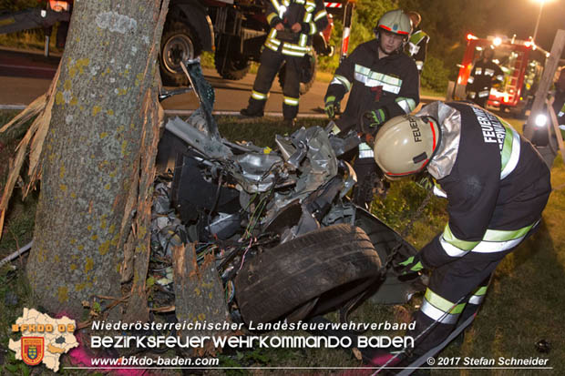 20170714 Verkehrsunfall mt toedlichem Ausgang auf der L157 zwischen Oeynhausen und Tattendorf im Gemeindegebiet Oberwaltersdorf  Foto: © Stefan Schneider BFK Baden