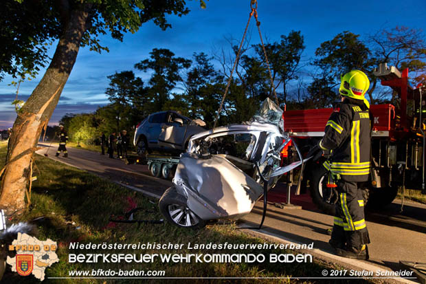 20170714 Verkehrsunfall mt toedlichem Ausgang auf der L157 zwischen Oeynhausen und Tattendorf im Gemeindegebiet Oberwaltersdorf  Foto: © Stefan Schneider BFK Baden