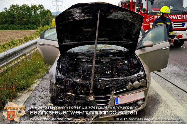 20170714 Fahrzeugbrand auf der A3 RFb Wien bei Pottendorf  Foto: © Thomas Lenger Monatsrevue.at