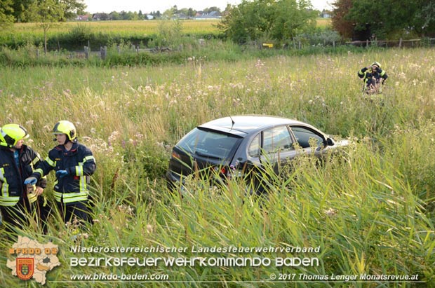 20170717 Verkehrsunfall auf der L161 zwischen Gramatneusiedl und Reisenberg Foto: © Thomas Lenger Monatsrevue.at 20170717 Verkehrsunfall auf der L161 zwischen Gramatneusiedl und Reisenberg Foto: © Thomas Lenger Monatsrevue.at