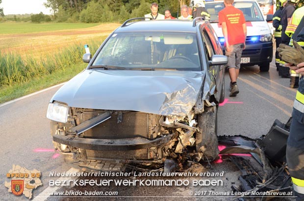 20170717 Verkehrsunfall auf der L161 zwischen Gramatneusiedl und Reisenberg Foto: © Thomas Lenger Monatsrevue.at 20170717 Verkehrsunfall auf der L161 zwischen Gramatneusiedl und Reisenberg Foto: © Thomas Lenger Monatsrevue.at
