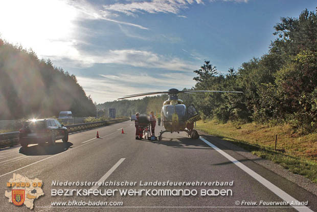 20170721 Kleintransporter verunfallt auf der A21 bei Heiligenkreuz  Foto: © Freiwillige Feuerwehr Alland