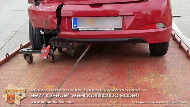 20170825 Verkehrsunfall im Frühverkehr auf der A2 bei Guntramsdorf sorgte für kilometerlangen Stau Foto: © Freiwillige Feuerwehr Traiskirchen-Stadt 20170825 Verkehrsunfall im Frühverkehr auf der A2 bei Guntramsdorf sorgte für kilometerlangen Stau Foto: © Freiwillige Feuerwehr Traiskirchen-Stadt