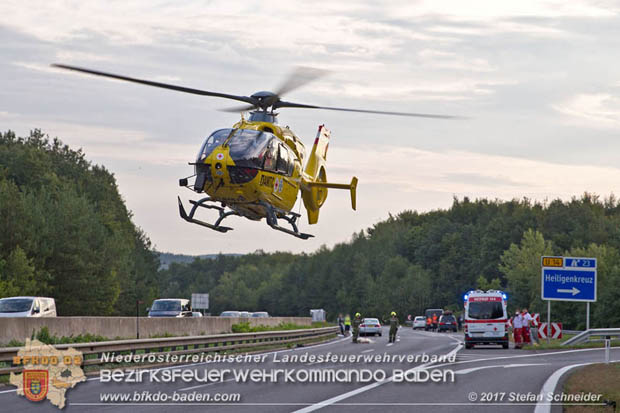 20170910 5 Tote und 3 Verletzte bei Verkehrsunfall auf der A21 bei Heiligenkreuz RFb Wien  Foto: © Stefan Schneider BFK Baden