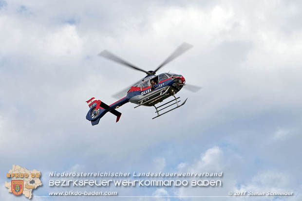 20170910 5 Tote und 3 Verletzte bei Verkehrsunfall auf der A21 bei Heiligenkreuz RFb Wien  Foto: © Stefan Schneider BFK Baden