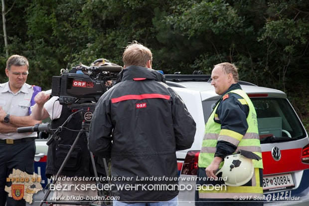 20170910 5 Tote und 3 Verletzte bei Verkehrsunfall auf der A21 bei Heiligenkreuz RFb Wien  Foto: © Stefan Schneider BFK Baden