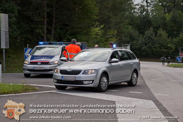 20170910 5 Tote und 3 Verletzte bei Verkehrsunfall auf der A21 bei Heiligenkreuz RFb Wien  Foto: © Stefan Schneider BFK Baden
