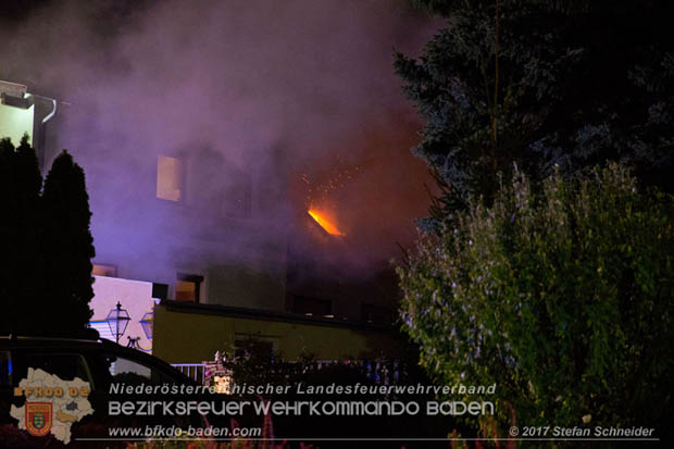 20170915 Wohnhausbrand in Gainfarn  Foto: © Stefan Schneider BFK BADEN