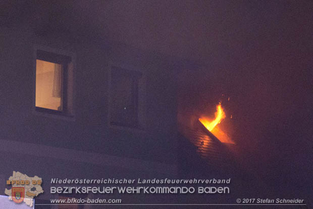 20170915 Wohnhausbrand in Gainfarn  Foto: © Stefan Schneider BFK BADEN