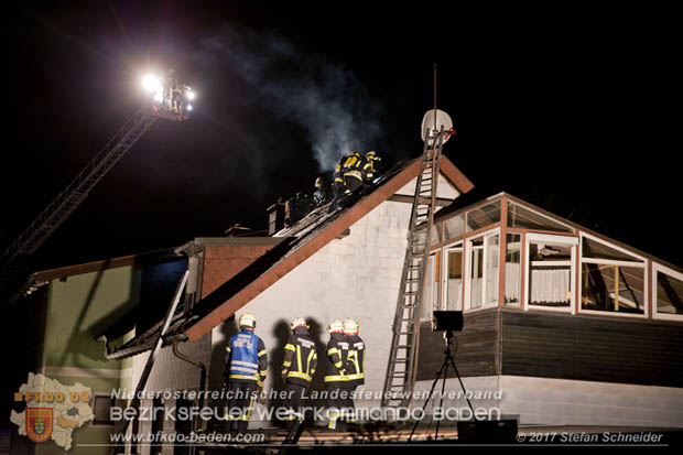 20170915 Wohnhausbrand in Gainfarn  Foto: © Stefan Schneider BFK BADEN