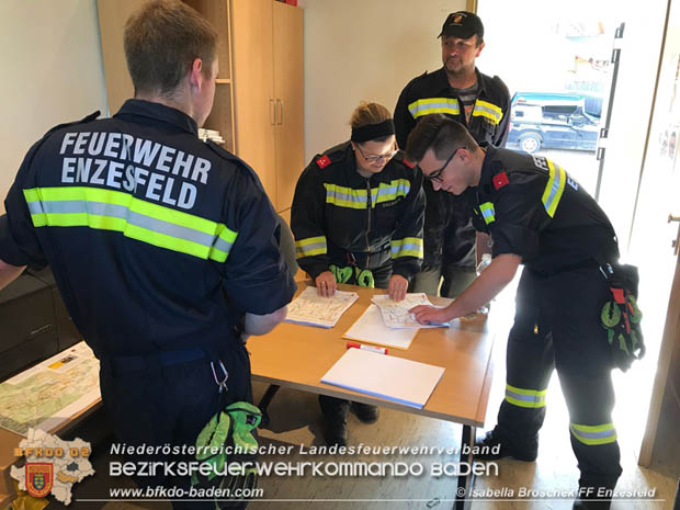 20171013 Grossangelegte Personensuche nach 29-jaehigen Vermissten in Enzesfeld-Lindabrunn  Foto: © Isabella Broschek FF Enzesfeld