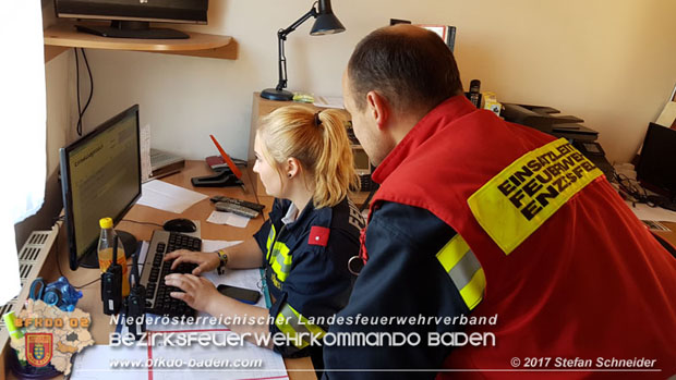 20171013 Grossangelegte Personensuche nach 29-jaehigen Vermissten in Enzesfeld-Lindabrunn  Foto: © Stefan Schneider BFK BADEN