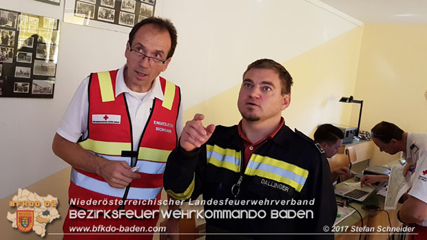 20171013 Grossangelegte Personensuche nach 29-jaehigen Vermissten in Enzesfeld-Lindabrunn  Foto: © Stefan Schneider BFK BADEN