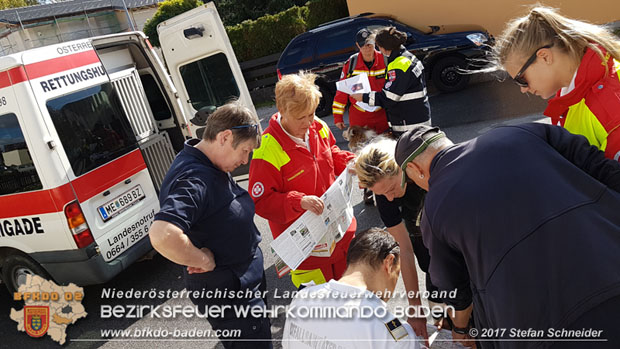 20171013 Grossangelegte Personensuche nach 29-jaehigen Vermissten in Enzesfeld-Lindabrunn  Foto: © Stefan Schneider BFK BADEN