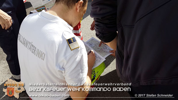 20171013 Grossangelegte Personensuche nach 29-jaehigen Vermissten in Enzesfeld-Lindabrunn  Foto: © Stefan Schneider BFK BADEN