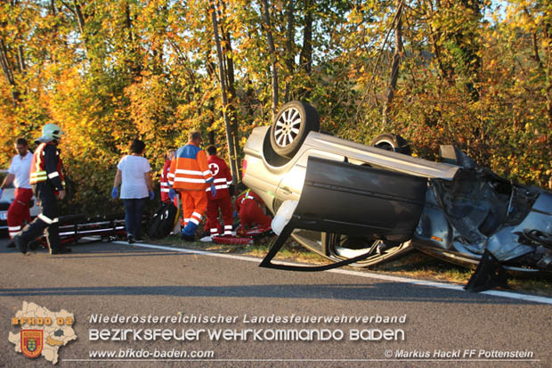 20171016 Verkehrsunfall auf der L138 Pottenstein Kremesberg  Foto: © ASB Markus Hackl FF Pottenstein