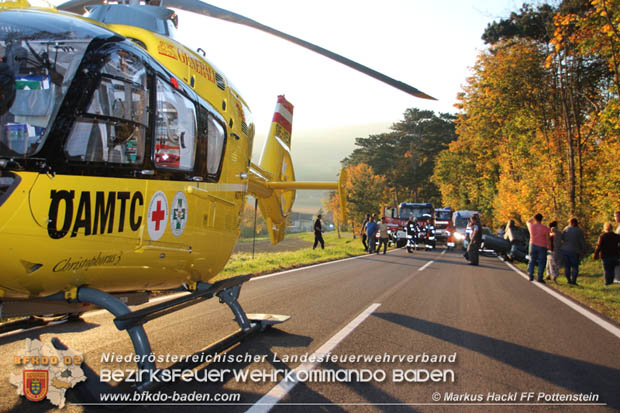 20171016 Verkehrsunfall auf der L138 Pottenstein Kremesberg  Foto: © ASB Markus Hackl FF Pottenstein
