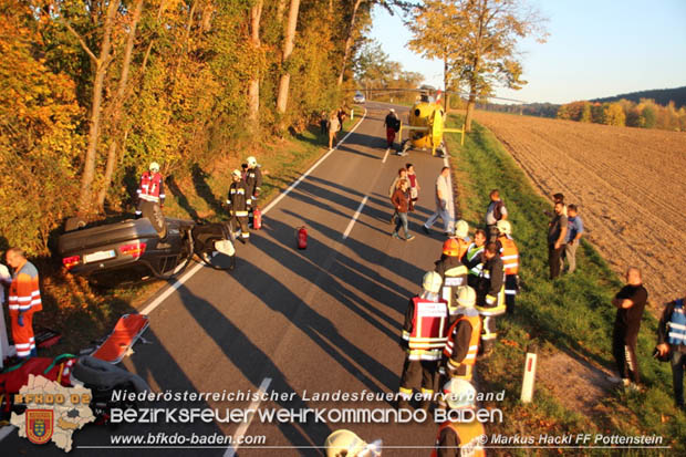20171016 Verkehrsunfall auf der L138 Pottenstein Kremesberg  Foto: © ASB Markus Hackl FF Pottenstein