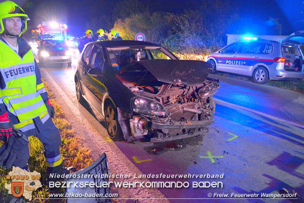 20171016 Verkehrsunfall auf der LB16 zwischen Weigelsdorf und Wampersdorf  Foto: © FF Wampersdorf