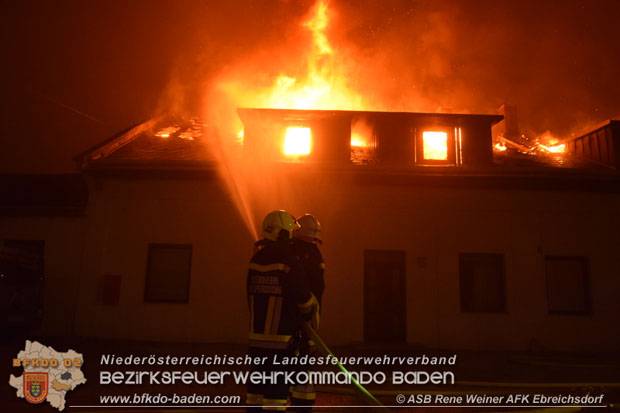 20171019 Dachstuhlbrand in Wampersdorf  Foto: ASB Rene Weiner AFK Ebreichsdorf