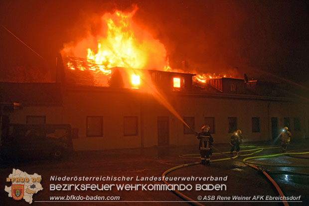 20171019 Dachstuhlbrand in Wampersdorf  Foto: ASB Rene Weiner AFK Ebreichsdorf