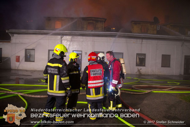 20171019 Dachstuhlbrand in Wampersdorf  Foto: Stefan Schneider BFK BADEN