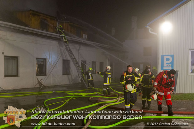 20171019 Dachstuhlbrand in Wampersdorf  Foto: Stefan Schneider BFK BADEN