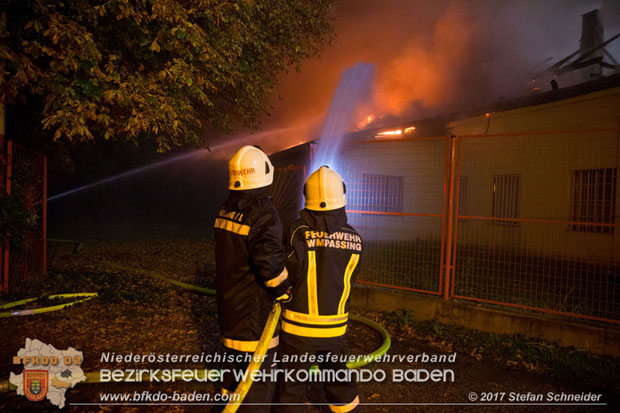 20171019 Dachstuhlbrand in Wampersdorf  Foto: Stefan Schneider BFK BADEN