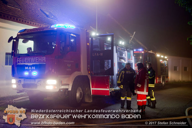 20171019 Dachstuhlbrand in Wampersdorf  Foto: Stefan Schneider BFK BADEN