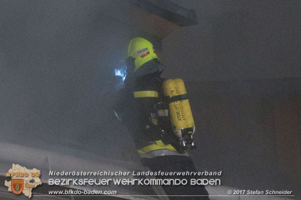 20171019 Dachstuhlbrand in Wampersdorf  Foto: Stefan Schneider BFK BADEN