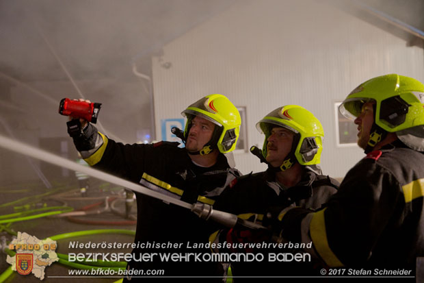 20171019 Dachstuhlbrand in Wampersdorf  Foto: Stefan Schneider BFK BADEN