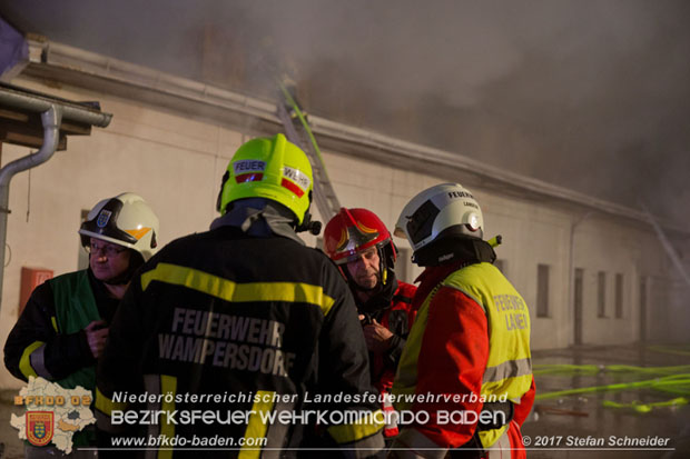 20171019 Dachstuhlbrand in Wampersdorf  Foto: Stefan Schneider BFK BADEN