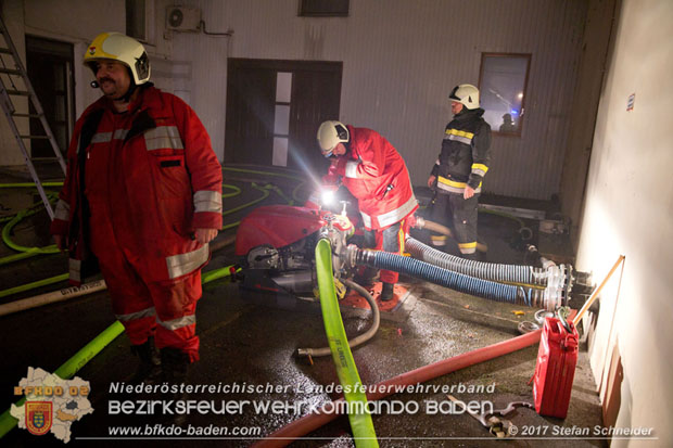 20171019 Dachstuhlbrand in Wampersdorf  Foto: Stefan Schneider BFK BADEN