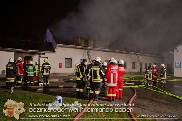 20171019 Dachstuhlbrand in Wampersdorf Foto: Stefan Schneider BFK BADEN