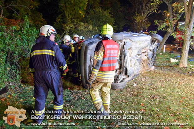 20171021 Verkehrsunfall mit Menschenrettung im Ortsgebiet Unterwaltersdorf Foto: © Rene Weiner 20171021 Verkehrsunfall mit Menschenrettung im Ortsgebiet Unterwaltersdorf Foto: © Rene Weiner