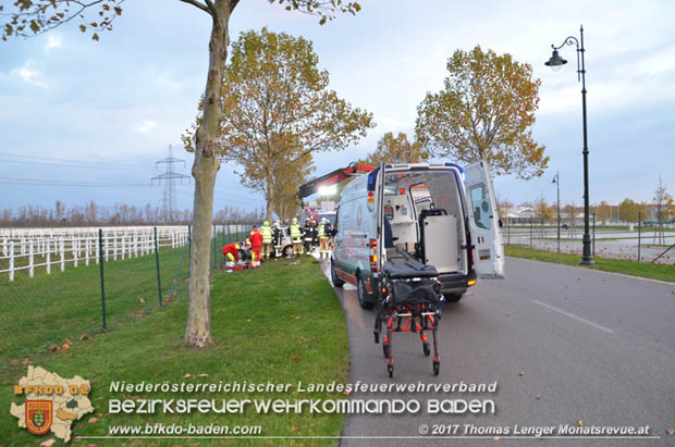 20171103 Schwerer Verkehrsunfall in Ebreichsdorf  Foto: © Thomas Lenger Monatsrevue.at