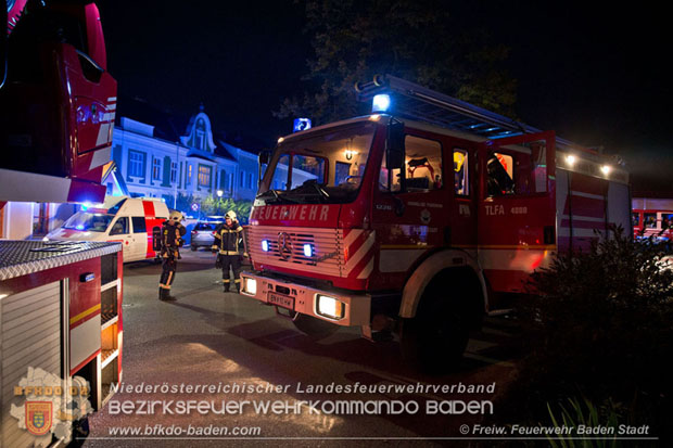 20171104 Explosion in der Wohnung einer Badener Wohnhausanlage Foto: © Freiwillige Feuerwehr Baden-Stadt 20171104 Explosion in der Wohnung einer Badener Wohnhausanlage Foto: © Freiwillige Feuerwehr Baden-Stadt
