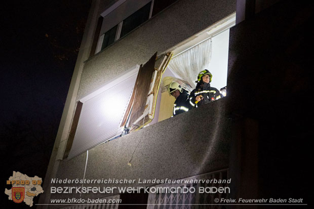 20171104 Explosion in der Wohnung einer Badener Wohnhausanlage Foto: © Freiwillige Feuerwehr Baden-Stadt 20171104 Explosion in der Wohnung einer Badener Wohnhausanlage Foto: © Freiwillige Feuerwehr Baden-Stadt
