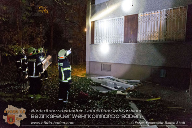 20171104 Explosion in der Wohnung einer Badener Wohnhausanlage Foto: © Freiwillige Feuerwehr Baden-Stadt 20171104 Explosion in der Wohnung einer Badener Wohnhausanlage Foto: © Freiwillige Feuerwehr Baden-Stadt