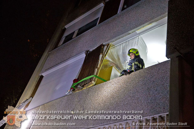20171104 Explosion in der Wohnung einer Badener Wohnhausanlage Foto: © Freiwillige Feuerwehr Baden-Stadt 20171104 Explosion in der Wohnung einer Badener Wohnhausanlage Foto: © Freiwillige Feuerwehr Baden-Stadt
